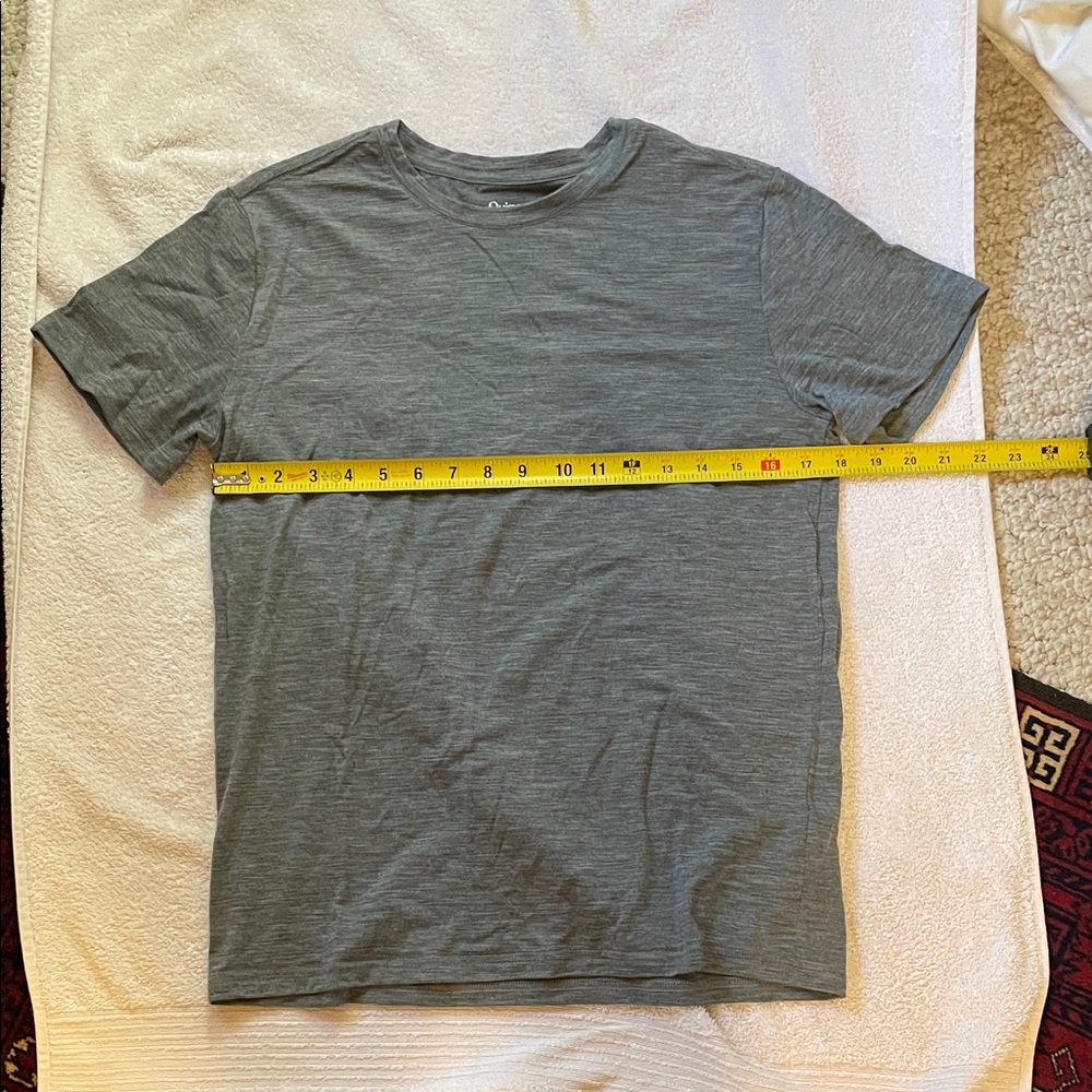 Quince Charcoal Men's Wool Short Sleeve Tee